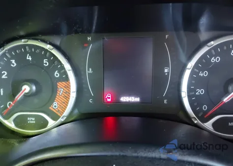 2021 Jeep Renegade Jeepster Fwd z USA, uszkodzony, nr VIN ZACNJCAB4MPM33130